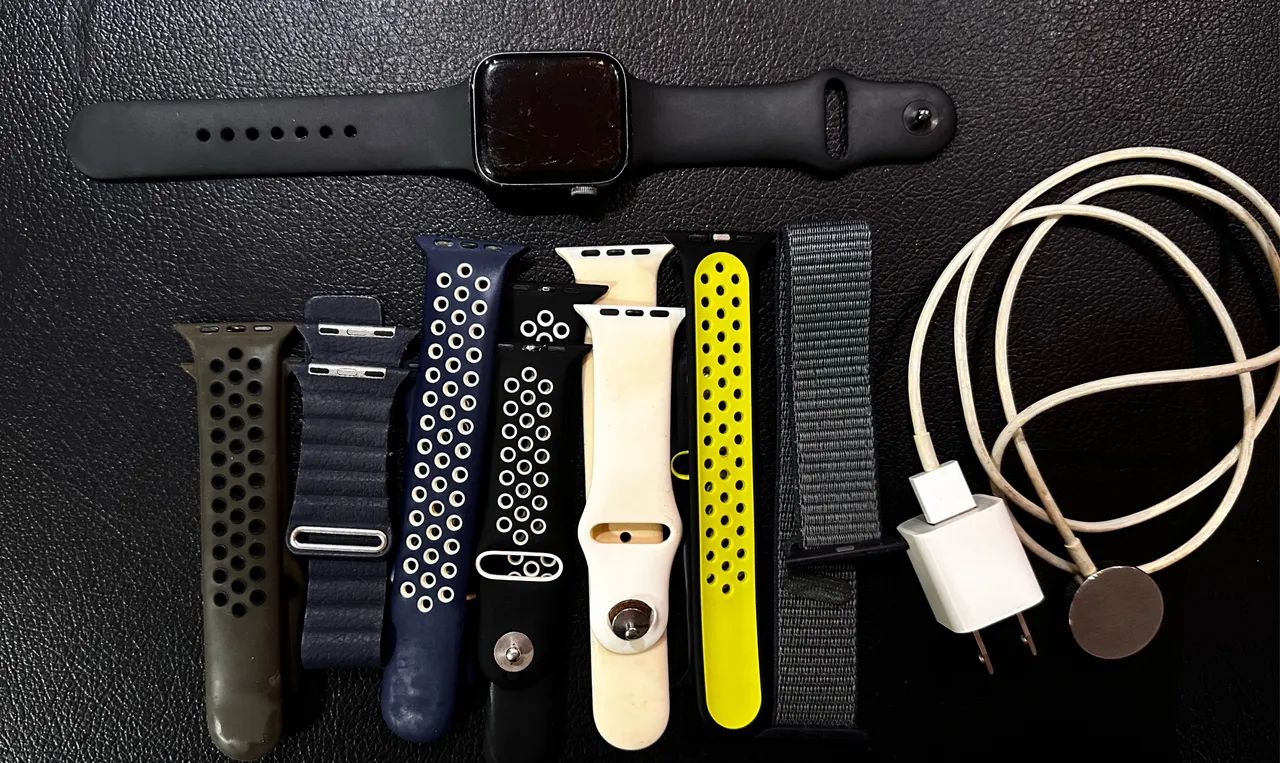 Apple Watch Series 5 44mm GPS - Kit Completo com 10 Pulseiras