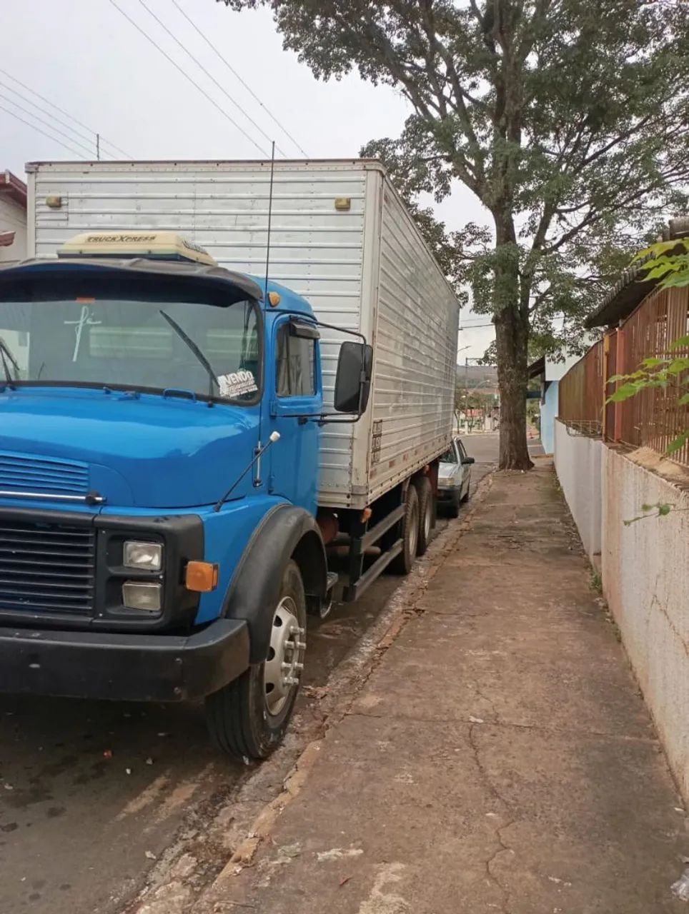 Caminhão Baú 
