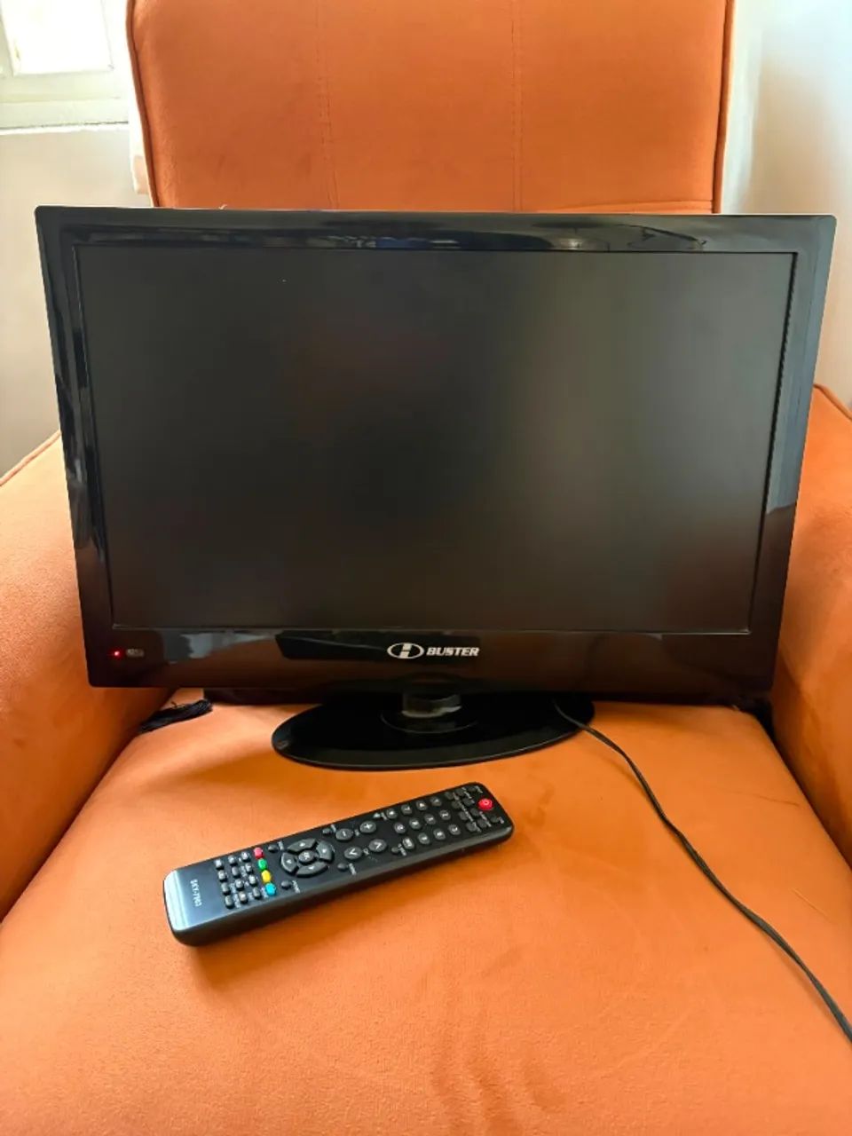 Tv 22 polegadas não é smart tela plana.