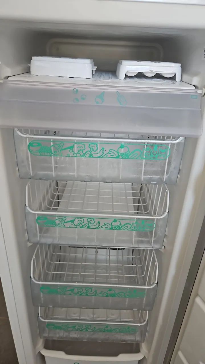 Freezer vertical 121 litros - Foto 3