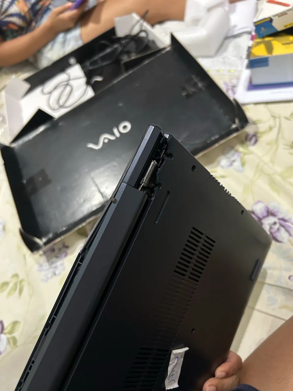 Notebook usado com defeito físico - Foto 2