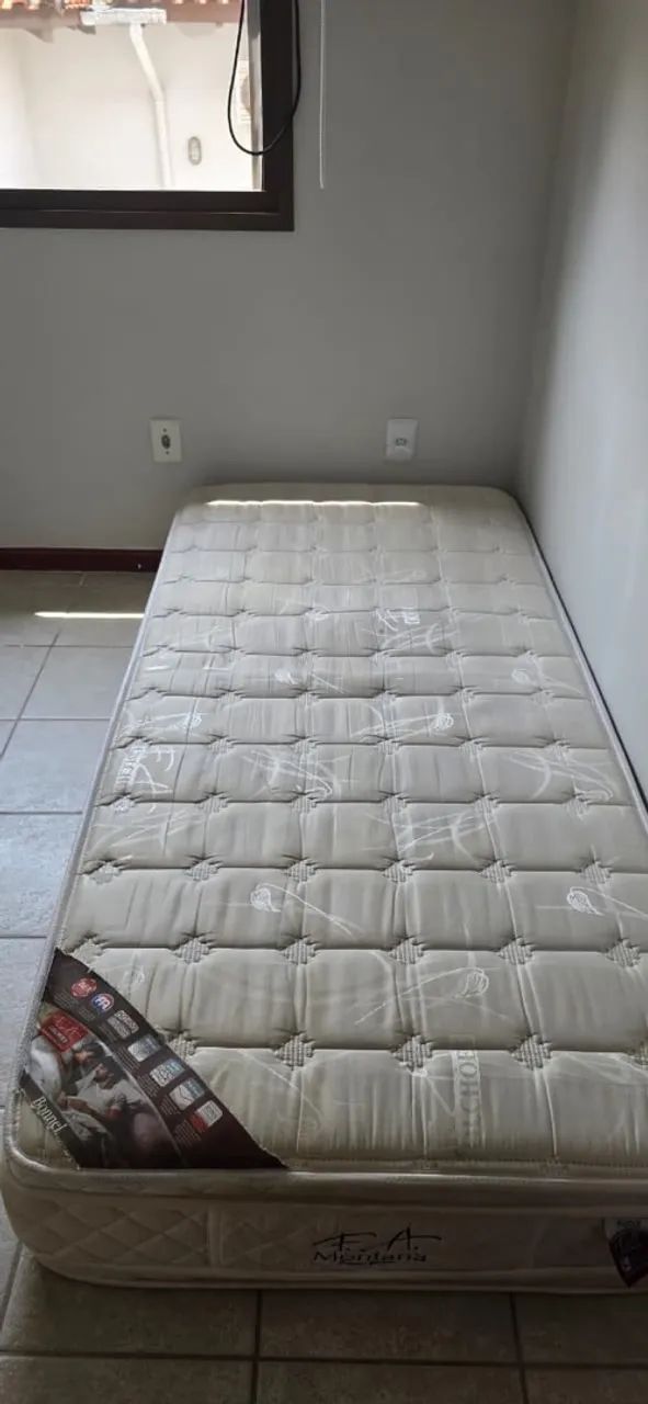 Duas cama de solteiro mais colchão  - Foto 3