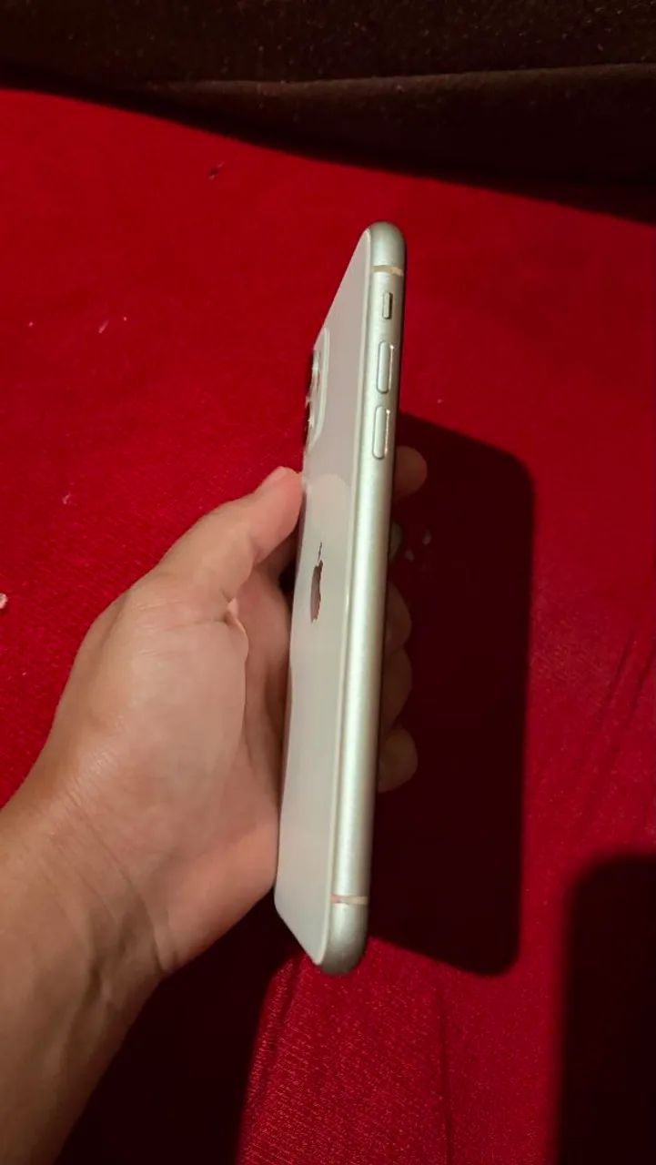 iPhone 11 128gb branco  - Foto 4