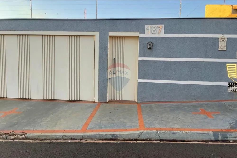 Casa dos Sonhos com Piscina e Ótimo Preço! - Foto 3