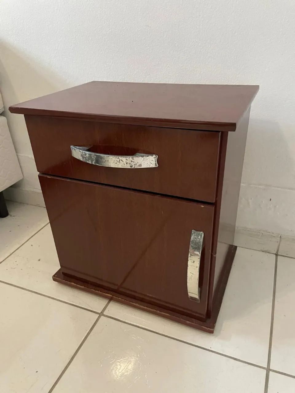 Mesa de cabeceira65163274400771120