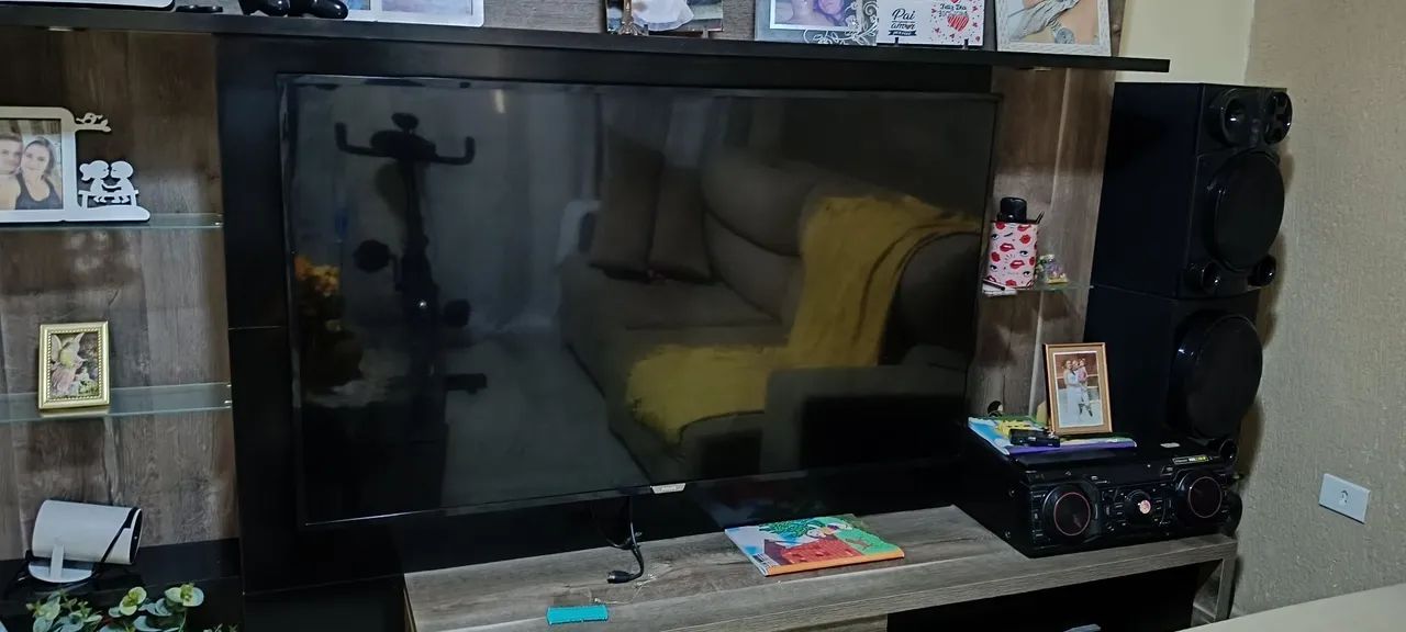 TV PHILIPS 55 POLEGADAS COM POBREMA NÃO ACENDE NADA  - Foto 3