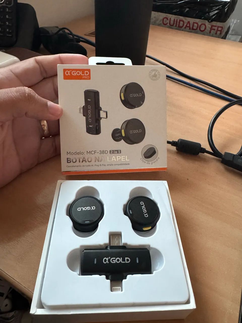 Microfone de Lapela Gold Pro  - Foto 2