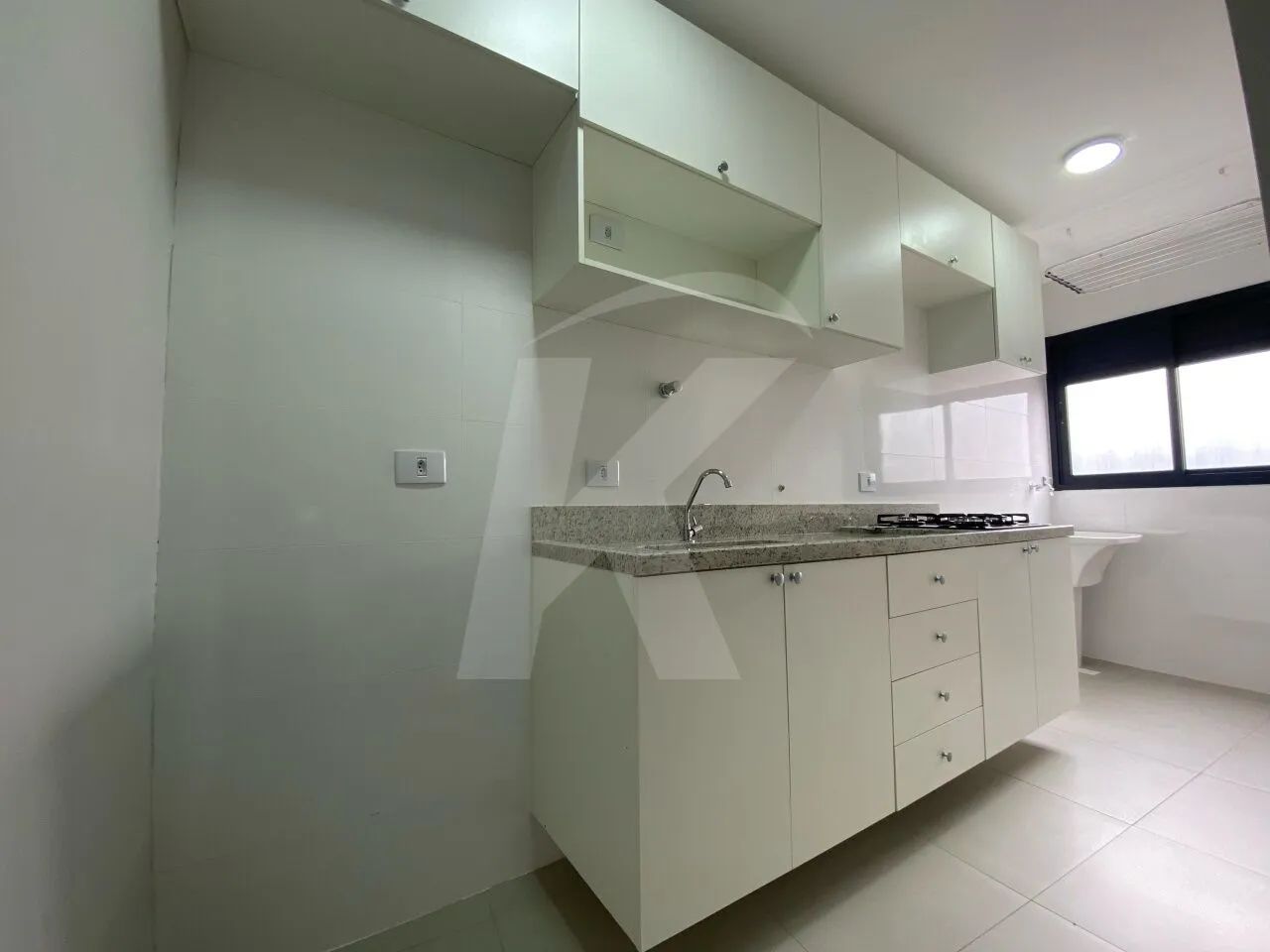 Apartamento de 1 dormitório, com ambientes bem distribuídos e funcionais.