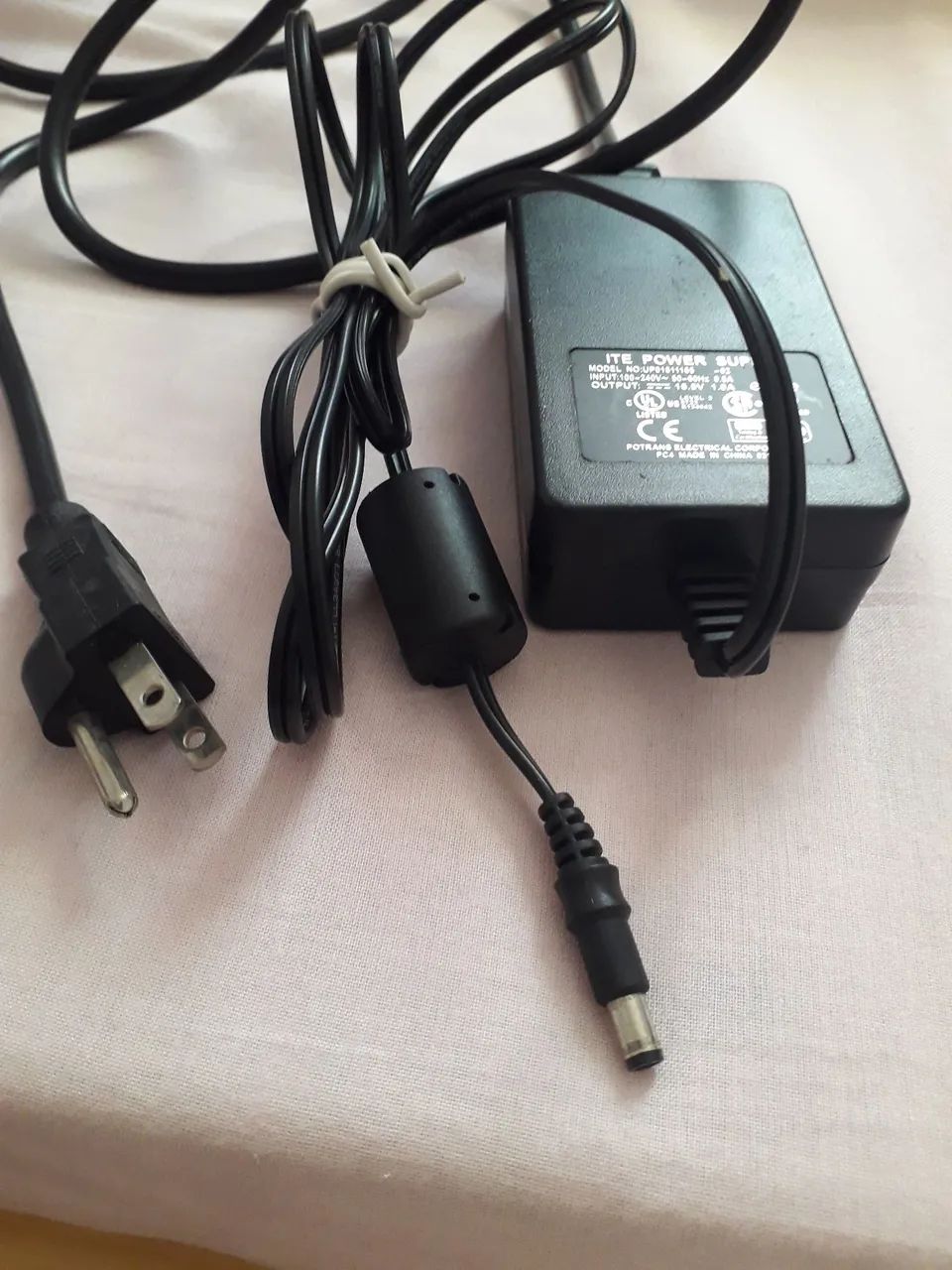 Fonte carregador Alimentação  ITE POWER SUPPLY - Usada - Foto 2