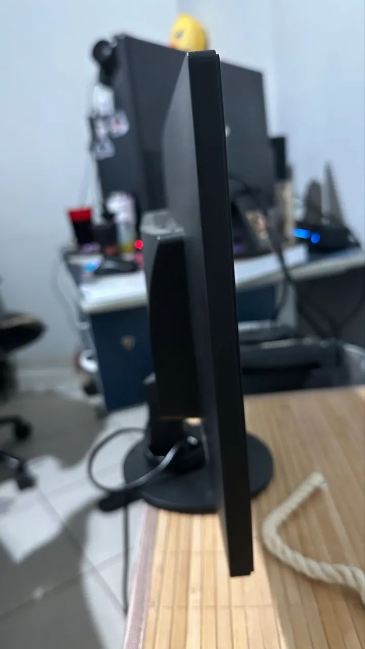 Monitor AOC LED 18,5 - Excelente Estado | Funcionando 100% - Foto 4