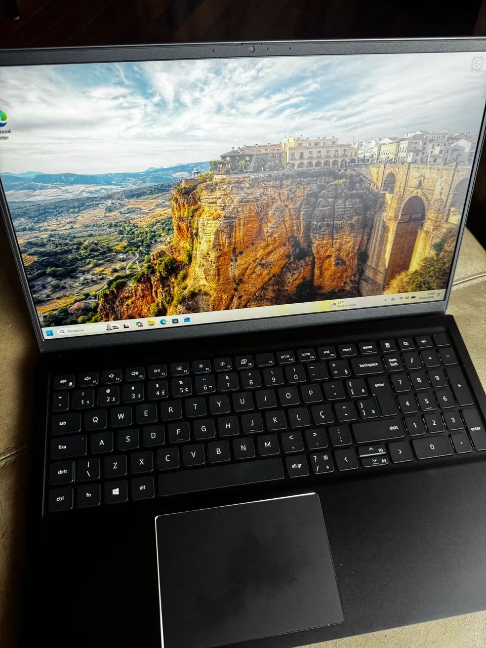 Notebook Dell Vostro 5510 Intel i7-11390H | 16GB RAM | Nvidia 2GB | 512GB SSD