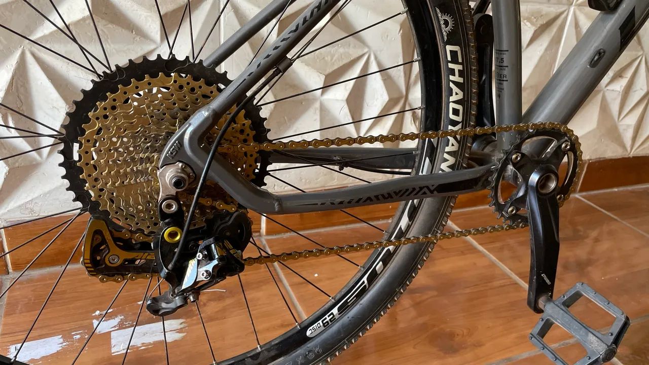 Bicicleta MTB aro 29 - vendo, troco ou negócio  - Foto 2