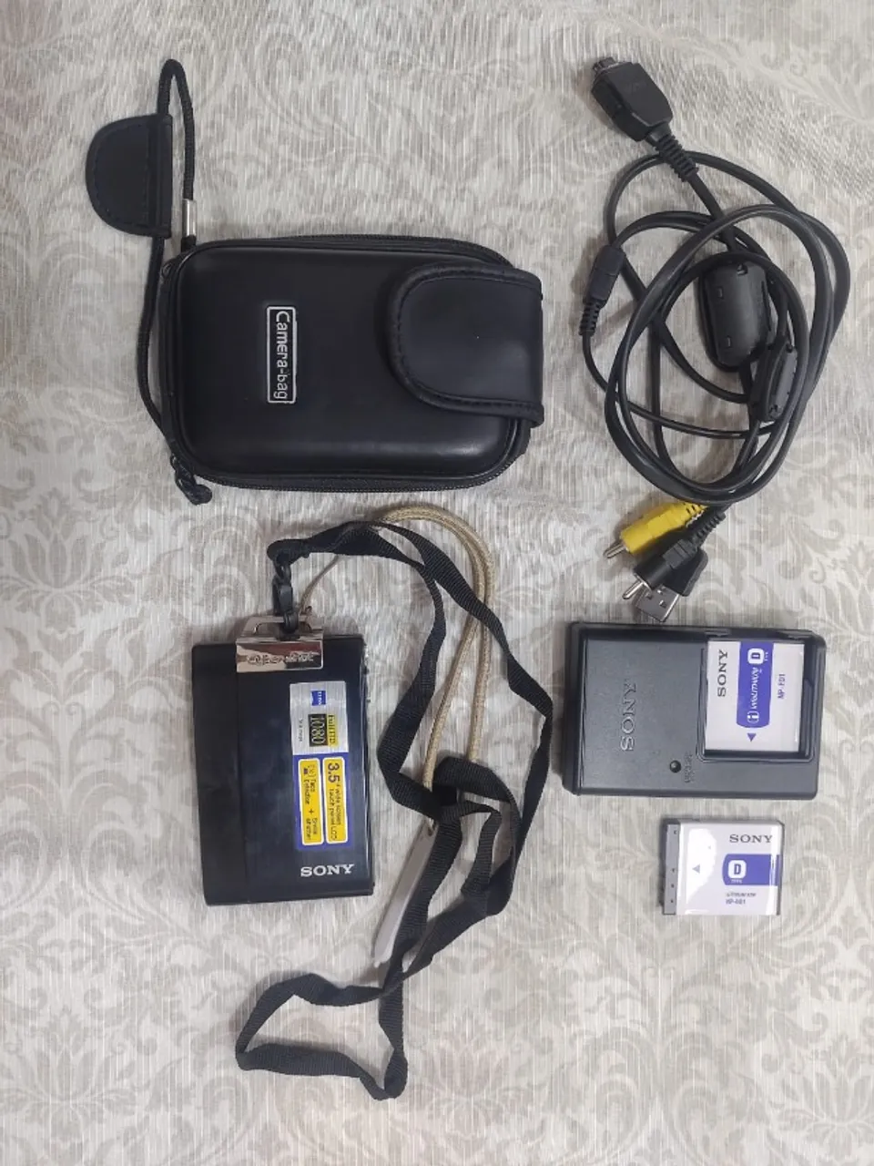 SONY DSC-T5 メモリとカメラケースのおまけ付き Câmera fotográfica Sony DSC-T5 - Câmeras e Filmadoras - Alto do