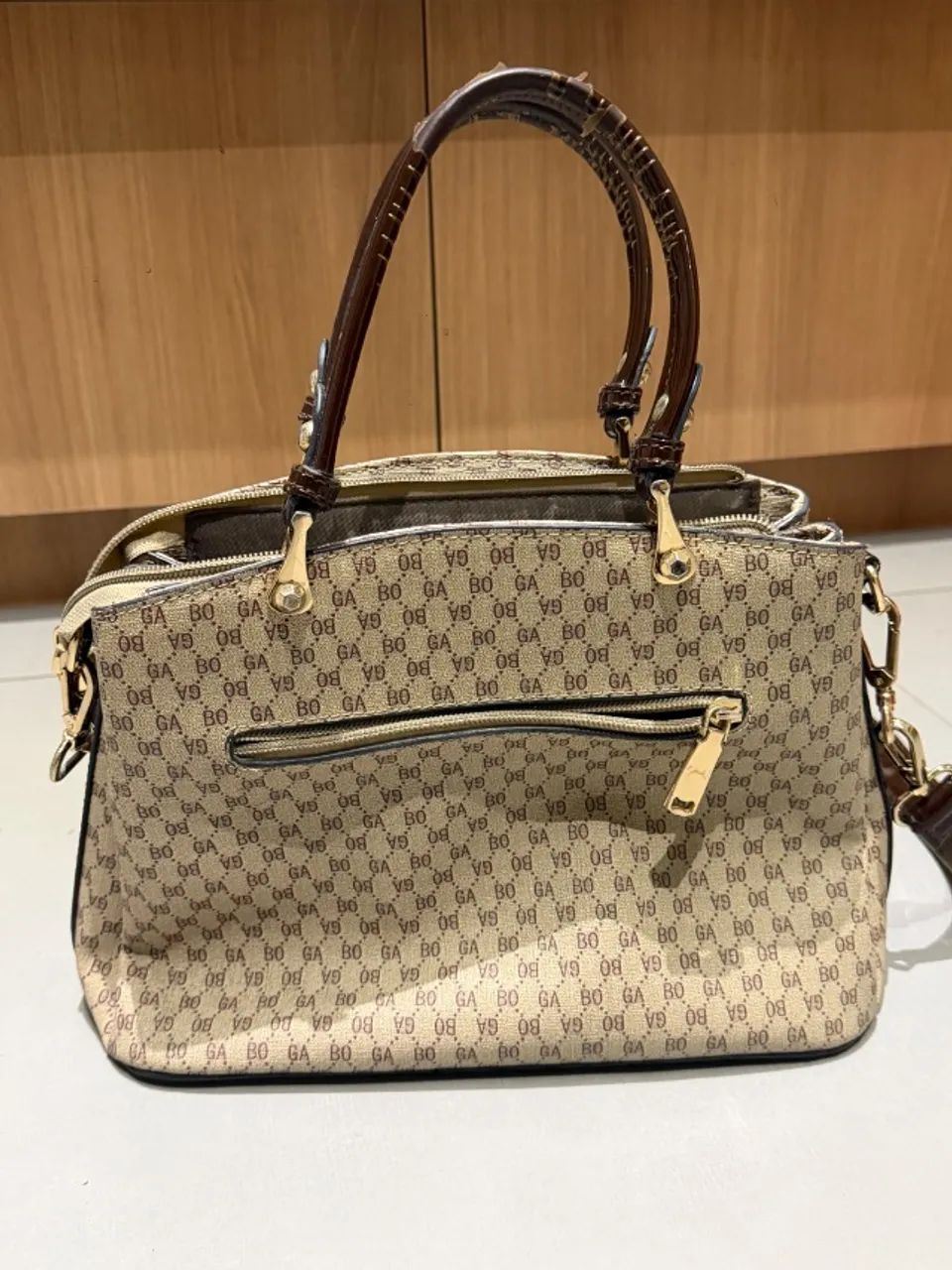 Bolsa feminina com bordado e pedraria - Foto 5