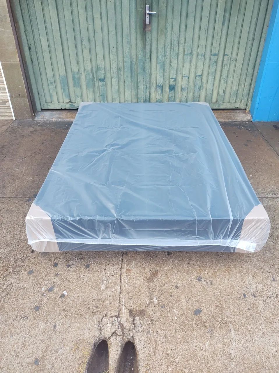 Vendo base de box casal nova padrão com nota fiscal  - Foto 2