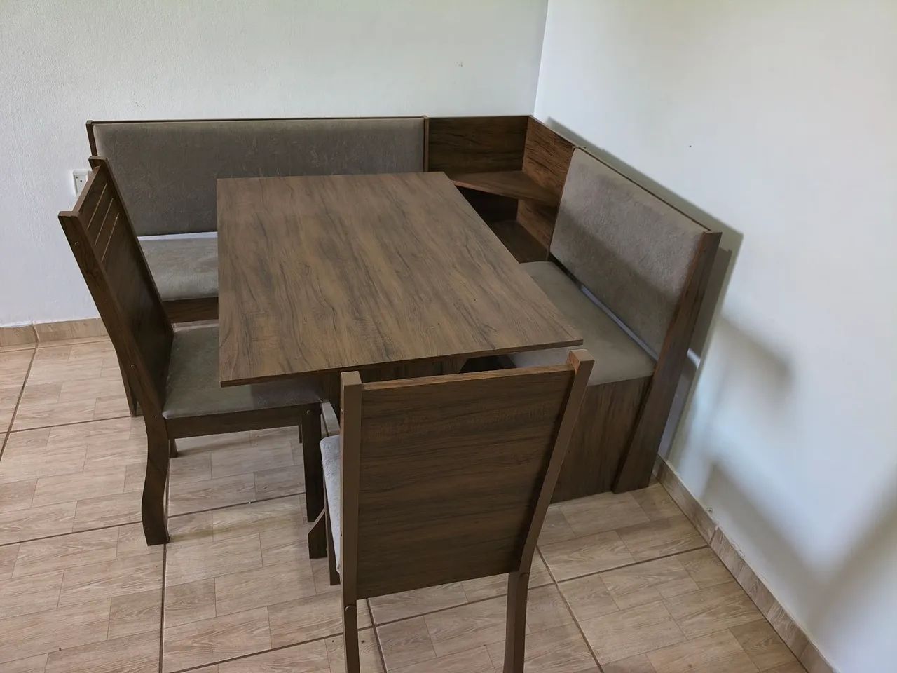 Vende se mesa de jantar em ótimo estado - Foto 2