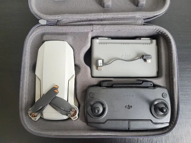 Drone DJI Mini SE Fly More Combo
