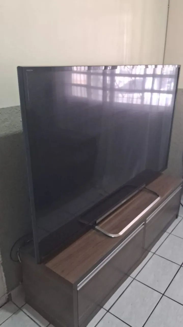 Vendo tv 70 polegadas 4k - Foto 2