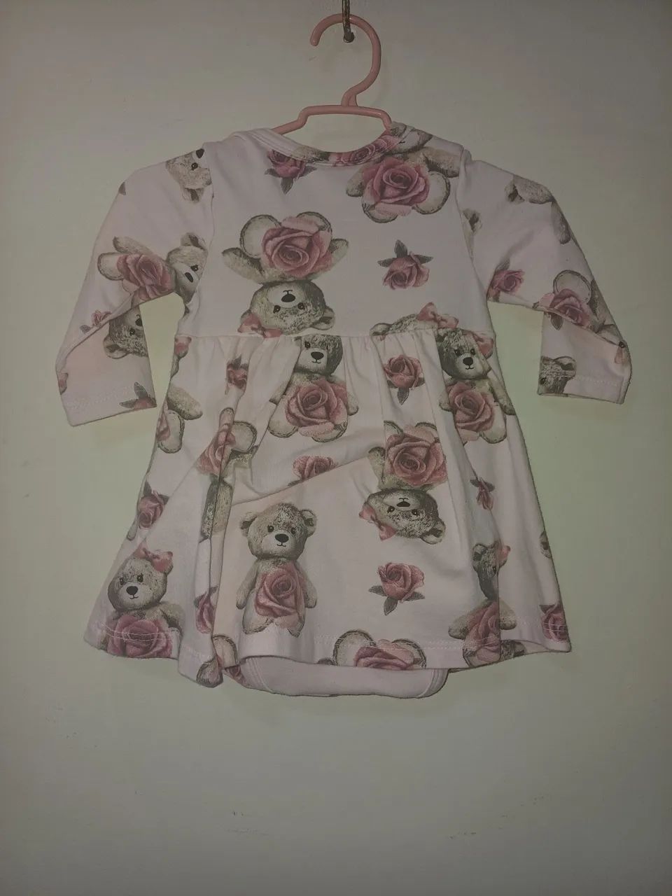 1 vestido Milon de ursinhos + 1 macacão Carters de coelhinho,  semi-novos. - Foto 3