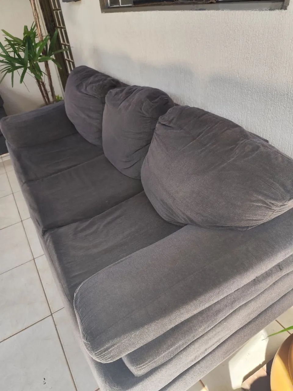 Vendo Sofá 3 e 2 Lugares 
