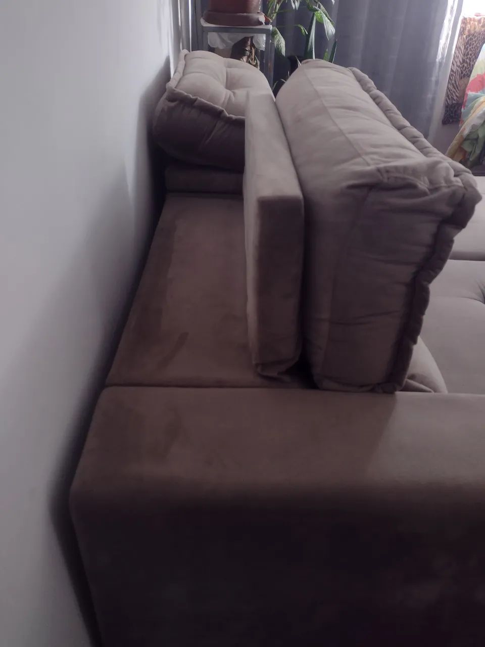 Sofá retrátil excelente estado.442957931994173445