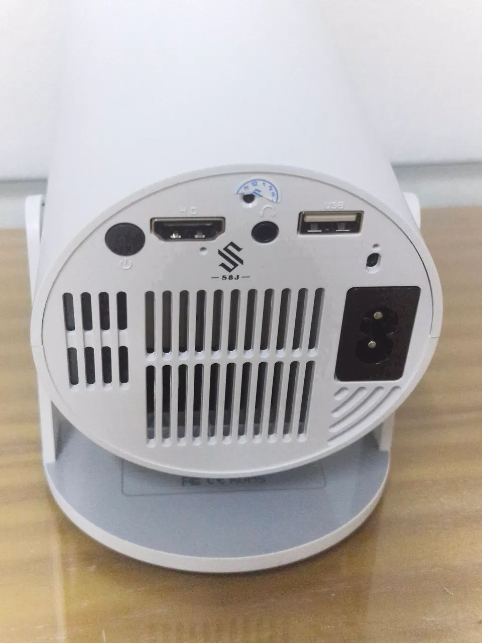 PROJETOR PORTATIL ANDROID HY300 - Foto 3