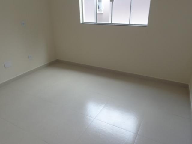 Lindo sobrado 3 quartos,1 suite, ótima localização escritura publica - Foto 8