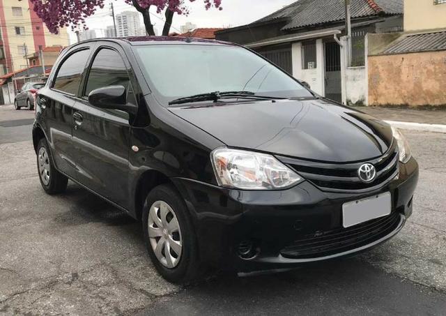 Toyota Etios 1.3 X 2014 - Completo - Foto 4