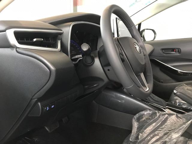 Corolla Altis Hybrid - Foto 12