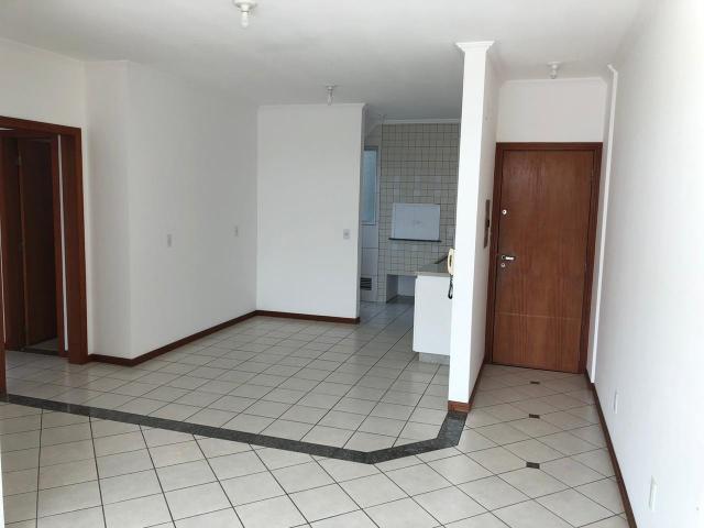 Apartamento à Venda, 76,00m² àrea privativa - 1 suíte + 2 quartos - Ilha da Figueira - Foto 2