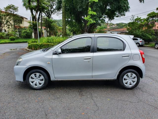 Toyota Etios XS 1.5 Flex Completo Único dono 2014 - Foto 5