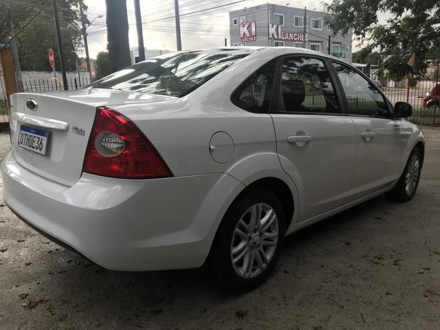 Ford Focus 1.6 Sedan Manual 2013 - Foto 3