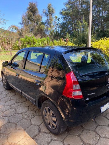 RENAULT SANDERO 1.O ANO 2012
