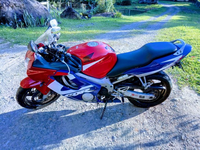 CBR 600 F1