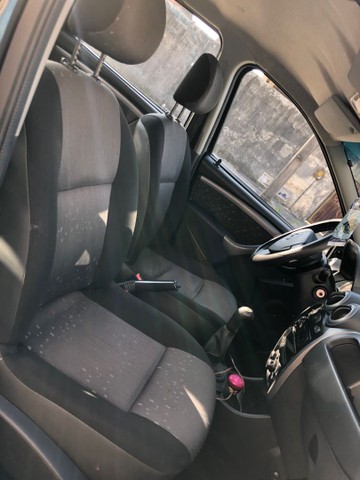 RENAULT LOGAN 2012