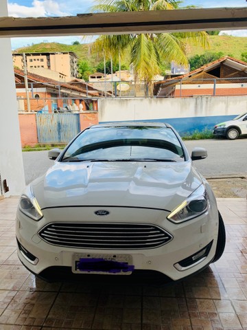 FORD FOCUS TITANIUM PLUS