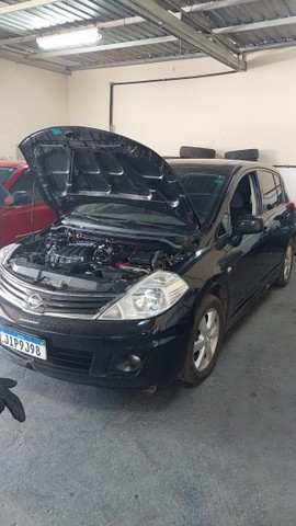 NISSAN TIIDA