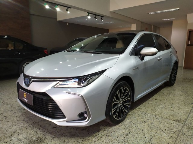 COROLLA ALTIS HÍBRIDO