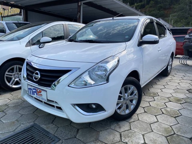 NISSAN VERSA SV 1.6