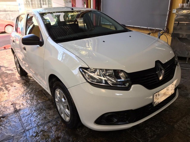 RENAULT SANDERO AUTHENTIQUE FLEX 1.0 12V 5P