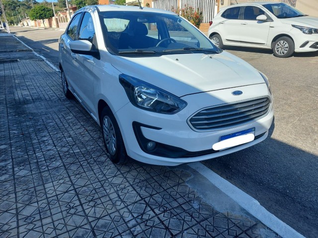 FORD KA SEDAN