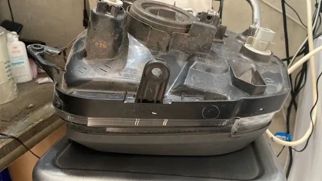 Farol esquerdo com máscara Suzuki Jimny 2020 a 2022 - Foto 5