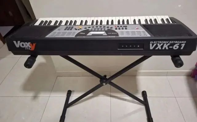 Teclado profissional novíssimo mas NÃO ESTÁ LIGANDO