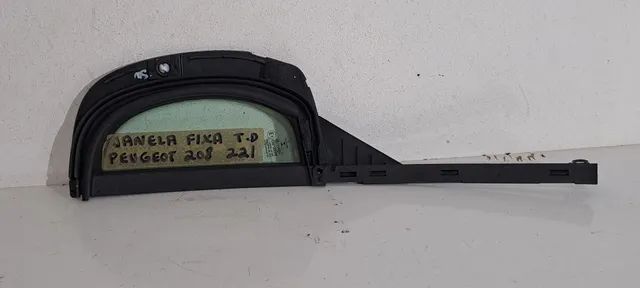 Vidro janela lateral fixa traseira direita Peugeot 208 2022