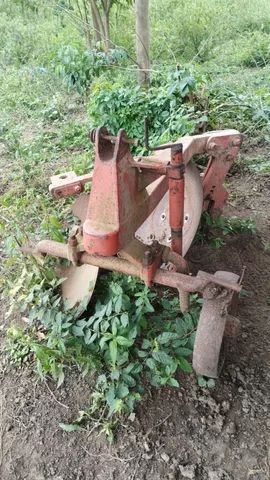 Trator Valmet F600 com implementos  - Foto 2