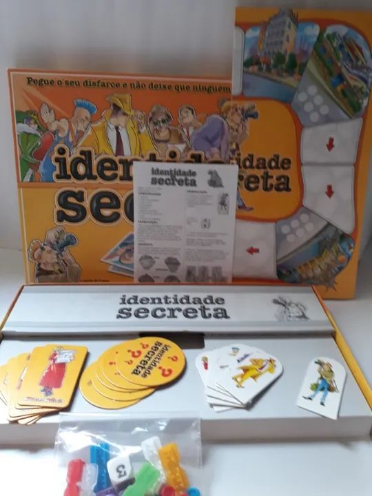 Jogo Identidade Secreta- Marca Grow - Seminovo Excelente Estado  -Completo- Impecável - Foto 3