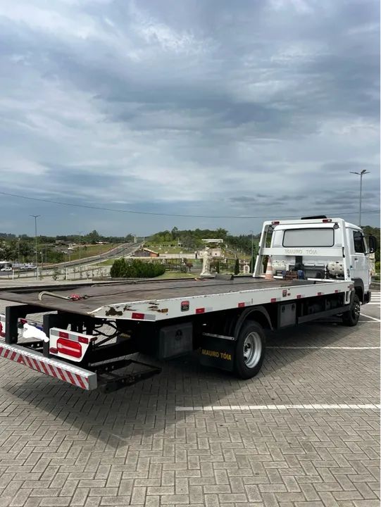  Volkswagen 8.160 - Plataforma - 2015 - Foto 2