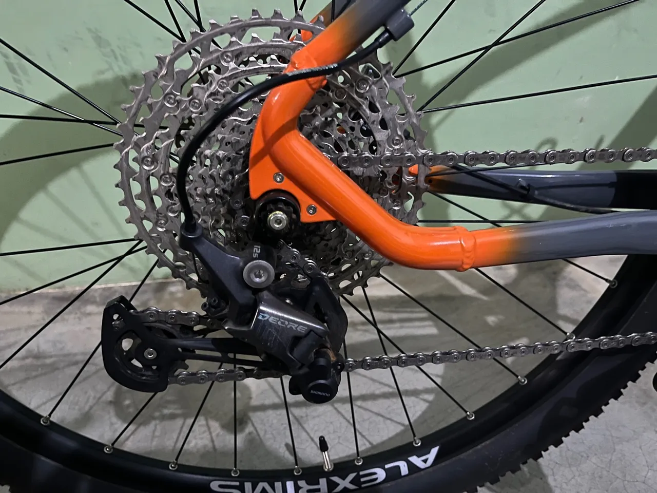 Bike Oggi 7.3 2023 Quadro 17