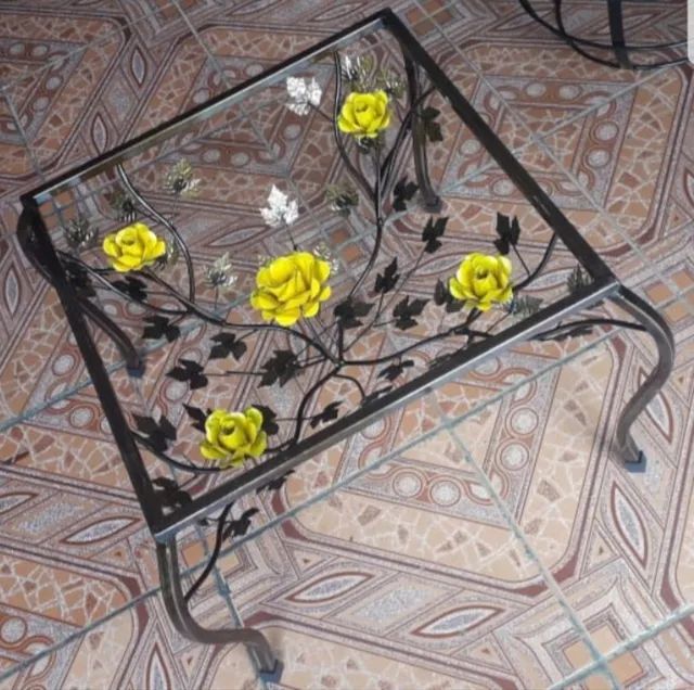 Mesa de centro com rosas Ferro  - Foto 5