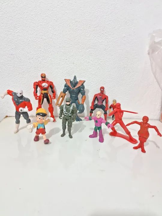 Lote de 10 Action Figures 